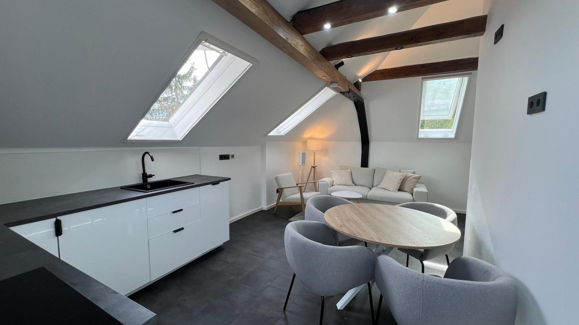 Ludwigshome - Zentrale Lage, Luxusbad, Workspace, Klima Ludwigsburg Exterior photo
